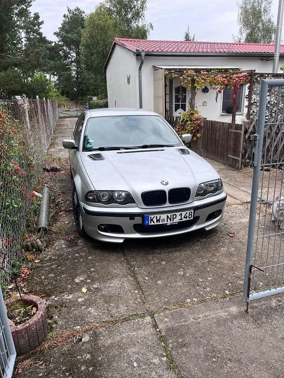 Silber Gebraucht 2001 BMW 320 Limousine | 2.899 € (Guter Preis) - Bild 1/4