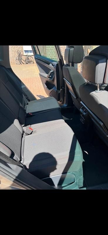 Gebraucht VW Tiguan Edition 150 PS (110 kW) 2018 Gold SUV