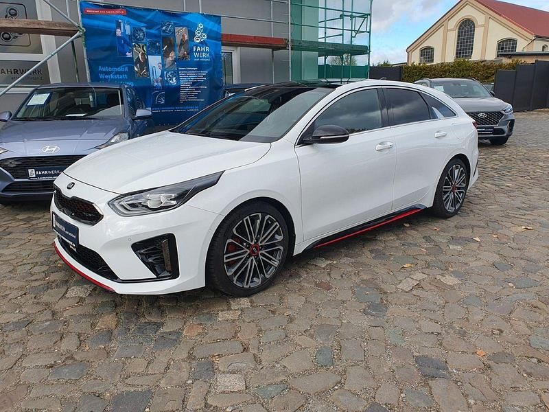 Gebraucht Kia ProCeed GT 204 PS (150 kW) 2019 Weiß Kombi