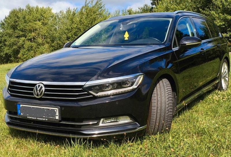 Schwarz Gebraucht 2015 VW Passat Highline Kombi | 15.300 € (Fairer Preis) - Bild 1/4