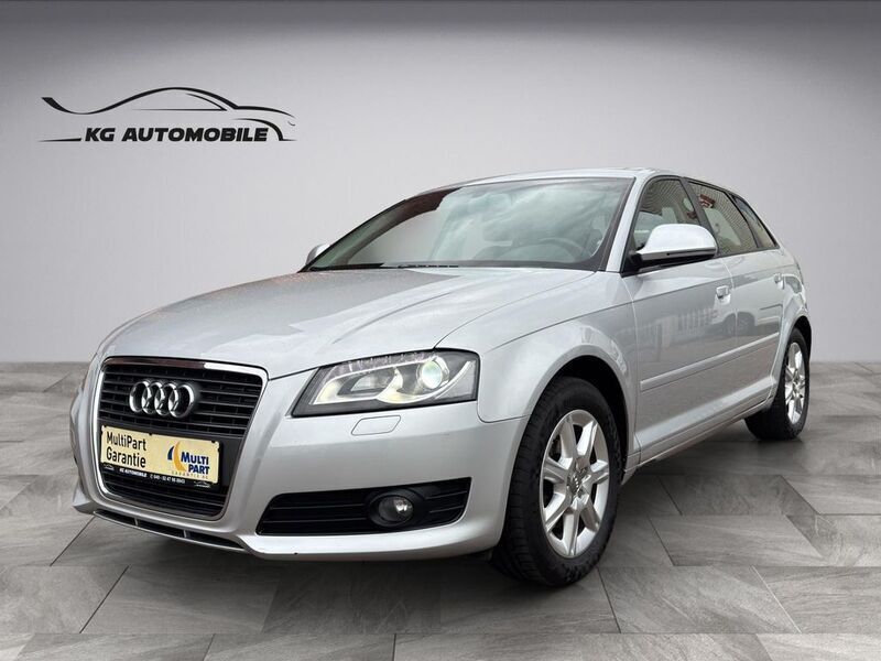 Silber Gebraucht 2010 Audi A3 Sportback Ambiente Limousine | 8.799 € (Fairer Preis) - Bild 1/4