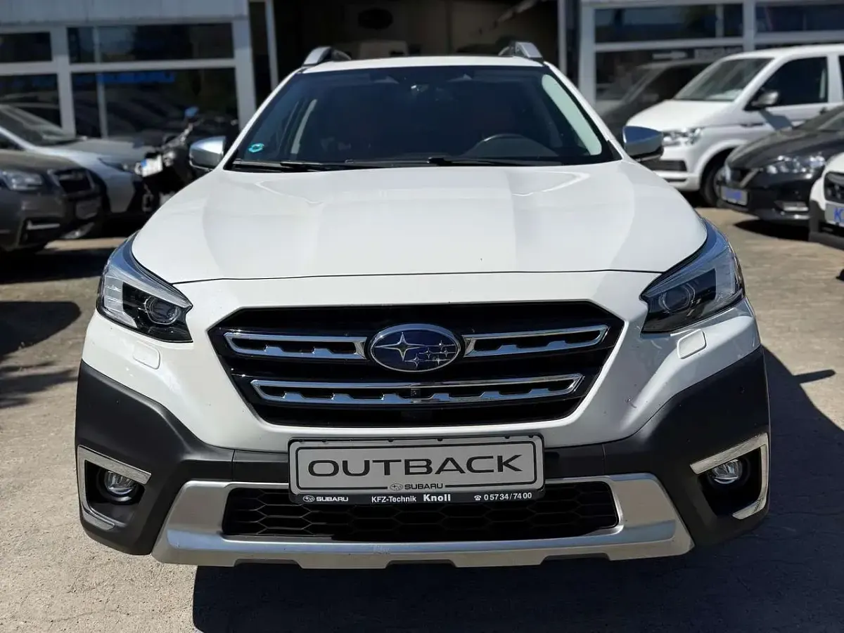 Gebraucht Subaru Outback Platinum 169 PS (124 kW) 2022 Crystal white Kombi