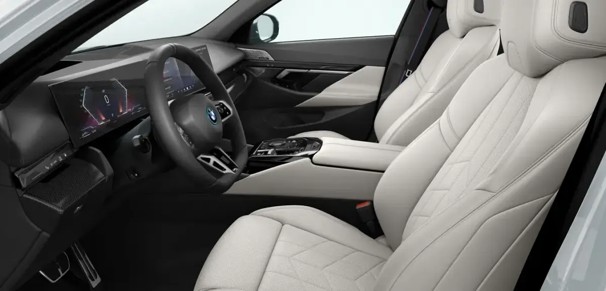 Gebraucht BMW 550e Comfort Edition 489 PS (359 kW) 2026 Grau Kombi