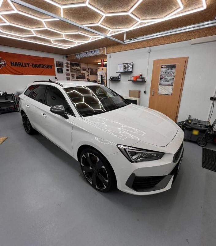 Gebraucht Cupra Leon VZ2 245 PS (180 kW) 2021 Weiß Kombi