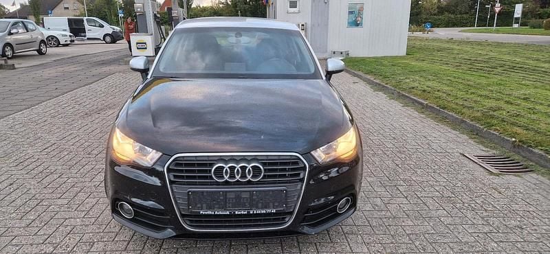 Schwarz Gebraucht 2013 Audi A1 Ambition Kleinwagen | 7.100 € (Guter Preis) - Bild 1/4