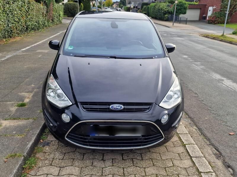 Blau Gebraucht 2013 Ford S-MAX S Van / Kleinbus | 8.600 € (Fairer Preis) - Bild 1/4