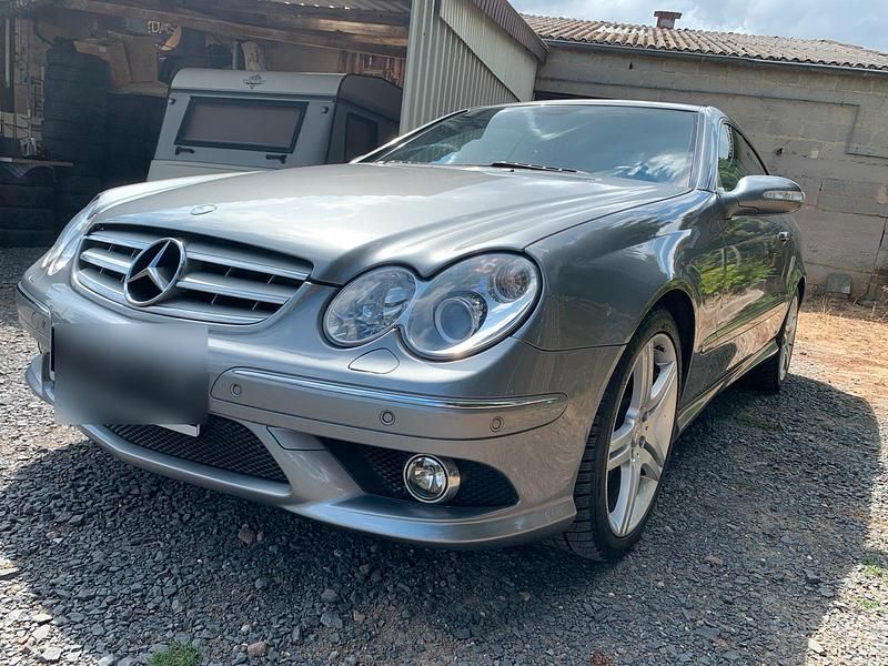 Gebraucht Mercedes CLK220 AMG 150 PS (110 kW) 2009 Silber Coupé