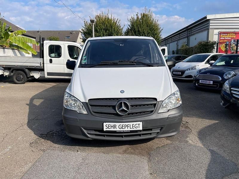 Weiß Gebraucht 2014 Mercedes Vito Van / Kleinbus | 8.999 € (Superpreis) - Bild 1/4