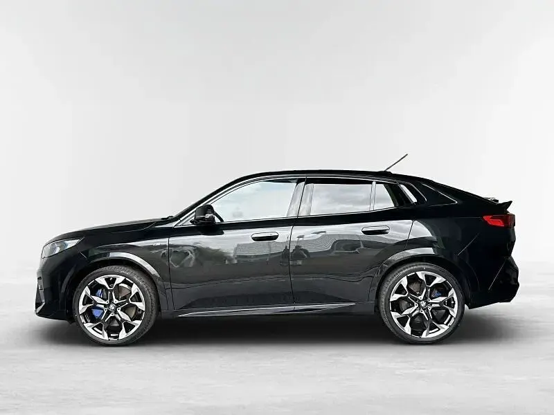 Käytetty BMW X2 Performance 300 HP (220 kW) 2025 Musta Katumaasturi