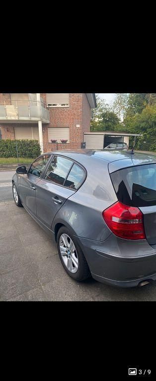 Gebraucht BMW 118 143 PS (105 kW) 2011 Grau Kleinwagen
