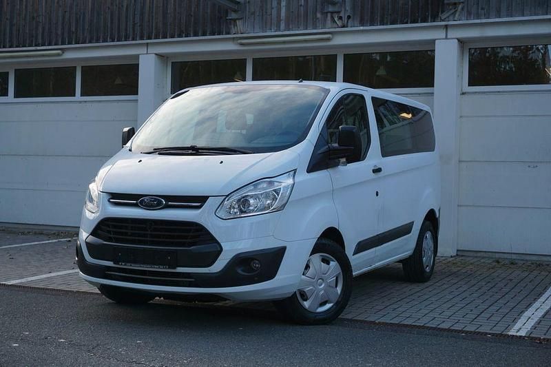 Gebraucht Ford Tourneo 170 PS (125 kW) 2017 Weiß Van / Kleinbus