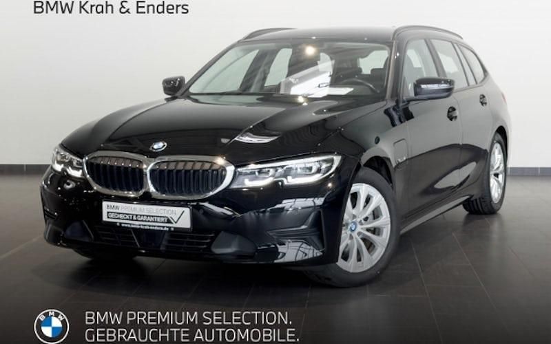 Gebraucht BMW 320e Sport Line 204 PS (150 kW) 2022 Schwarz ii Kombi