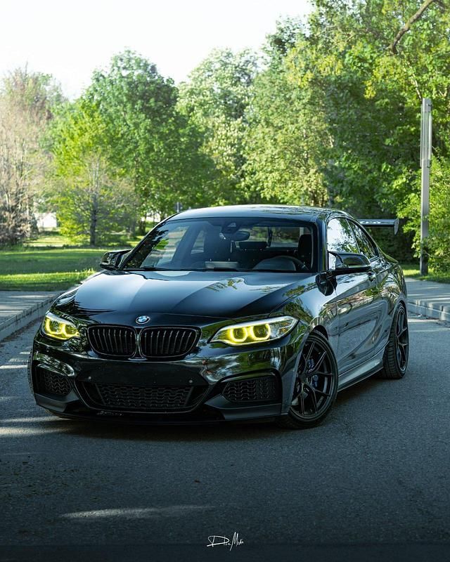 Schwarz Gebraucht 2016 BMW M235 M Performance Coupé | 28.500 € (Fairer Preis) - Bild 1/4