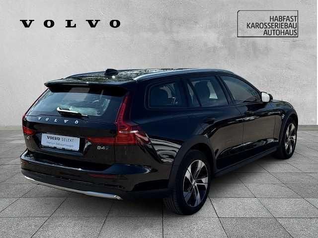 Gebraucht Volvo V60 CC 145 PS (106 kW) 2023 Kombi
