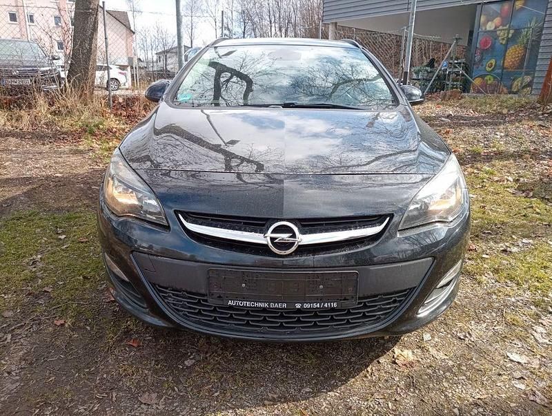 Gebraucht Opel Astra Style 165 PS (121 kW) 2014 Schwarz Kombi