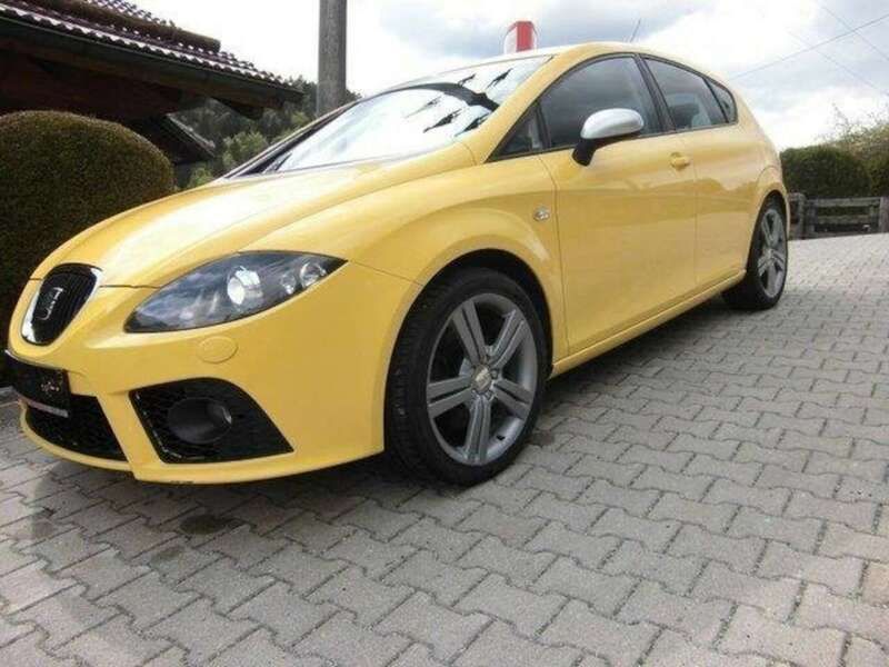 Gelb (metallic) Gebraucht 2008 Seat Leon FR Limousine | 7.970 € - Bild 1/4