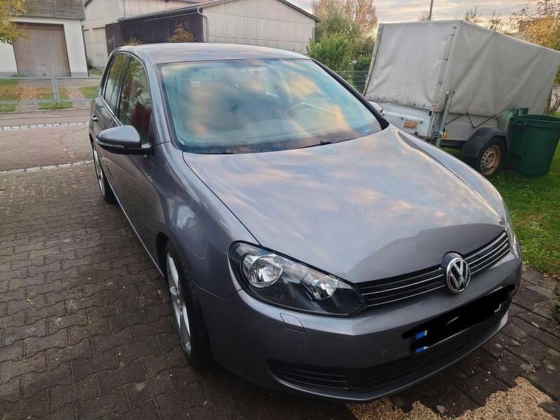 Grau Gebraucht 2010 VW Golf VI Comfortline Limousine | 7.700 € (Fairer Preis) - Bild 1/4
