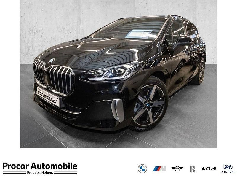 Schwarz Gebraucht 2022 BMW 218 Luxury Line Van / Kleinbus | 27.990 € (Etwas zu teuer) - Bild 1/4