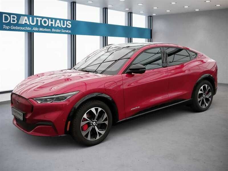Rot Gebraucht 2022 Ford Mustang Mach-E SUV | 31.760 € (Superpreis) - Bild 1/4