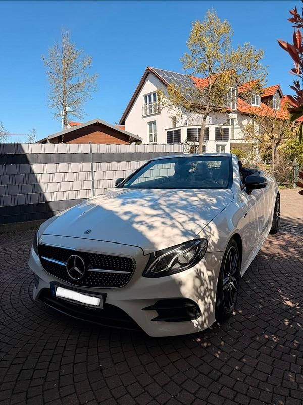 Gebraucht Mercedes E200 AMG 184 PS (135 kW) 2018 Weiß Cabrio