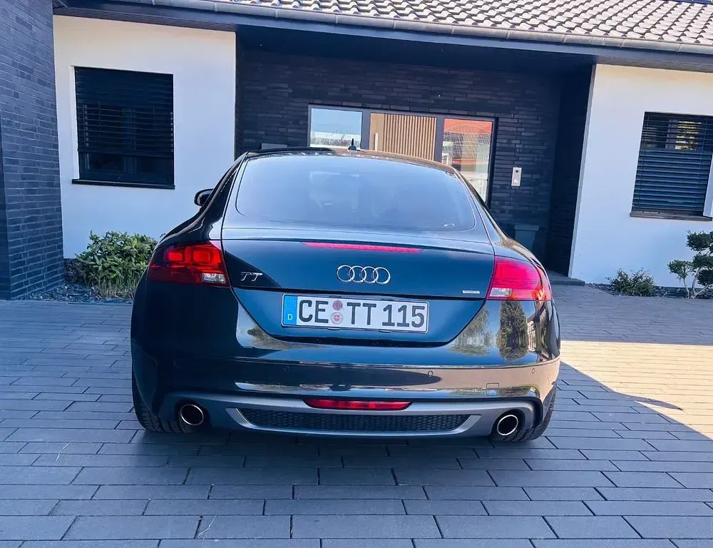 Gebraucht Audi TT Sport 211 PS (155 kW) 2012 Grau Coupé