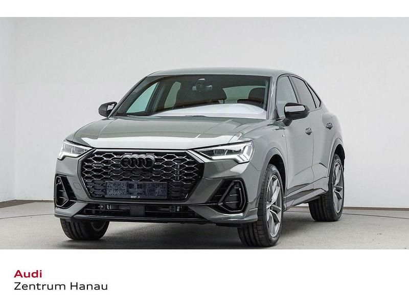 Chronosgrau metallic Gebraucht 2025 Audi Q3 Sportback S-Line SUV | 53.295 € (Teuer) - Bild 1/4