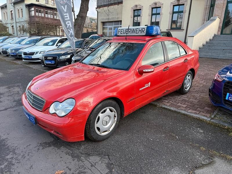 Gebraucht Mercedes C220 150 PS (110 kW) 2002 Rot Limousine