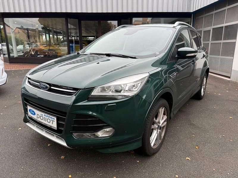 Grün Gebraucht 2017 Ford Kuga Individual SUV | 14.990 € (Fairer Preis) - Bild 1/4