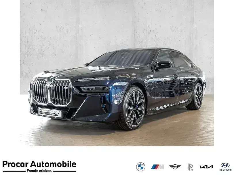 Gebraucht BMW M760e Sport Line 571 PS (419 kW) 2025 Limousine