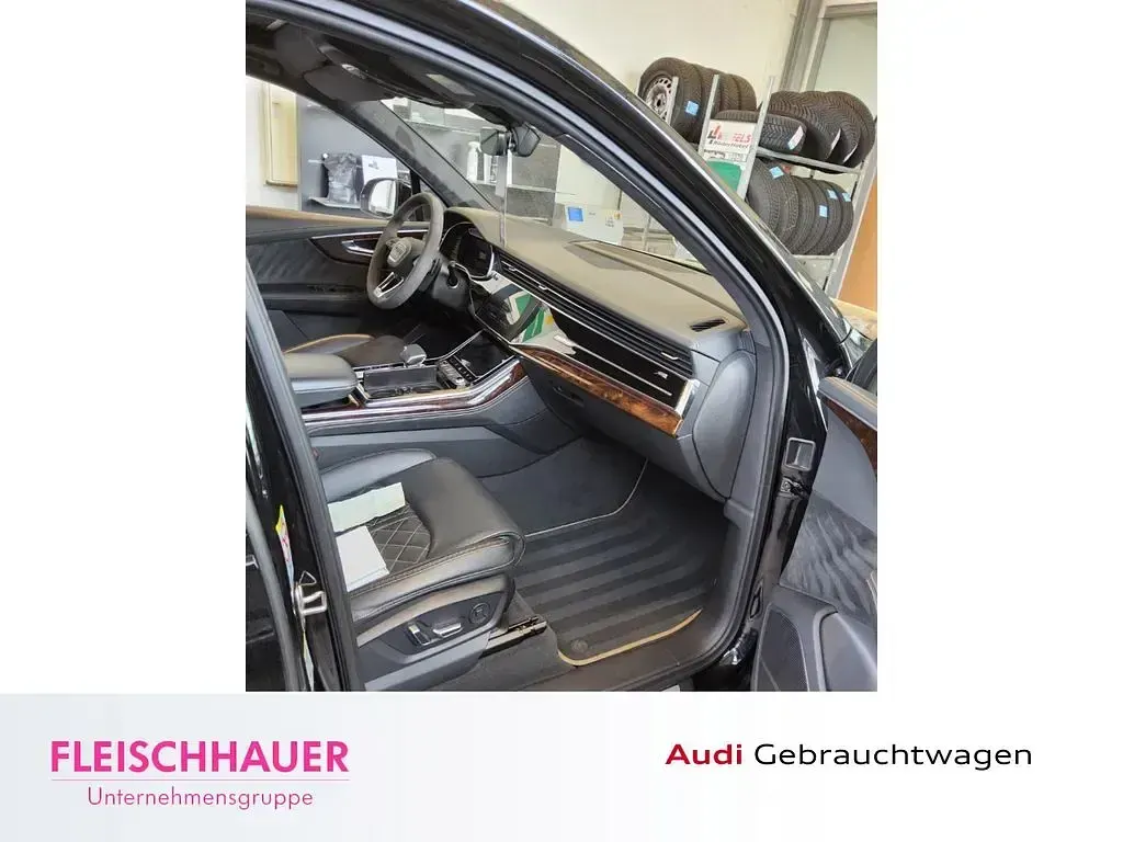 Gebraucht Audi SQ7 Ambiente 507 PS (372 kW) 2023 Schwarz SUV