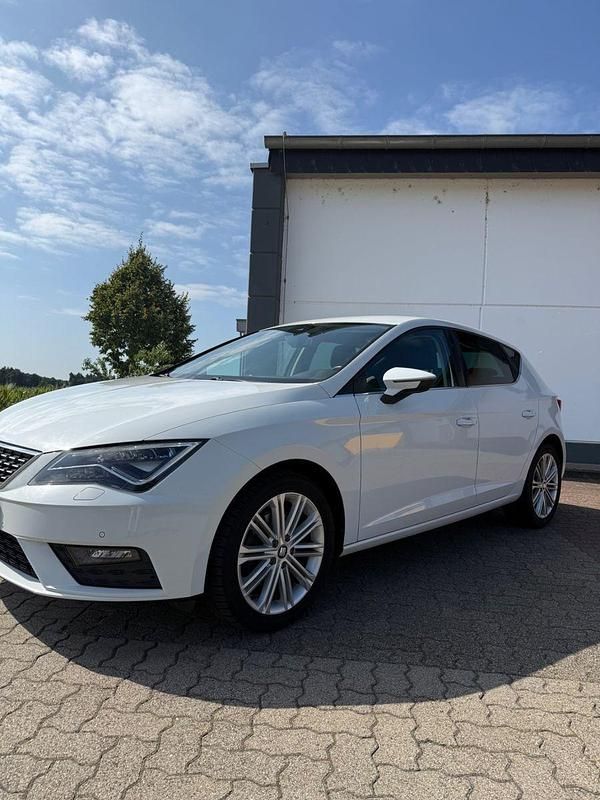 Weiß Gebraucht 2017 Seat Leon ST XCELLENCE Kombi | 14.500 € (Guter Preis) - Bild 1/4