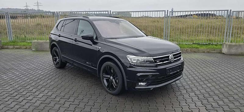 Schwarz Gebraucht 2021 VW Tiguan Allspace R-line SUV | 27.900 € (Fairer Preis) - Bild 1/4