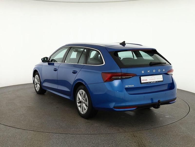 Gebraucht Skoda Octavia 150 PS (110 kW) 2025 Blau Kombi