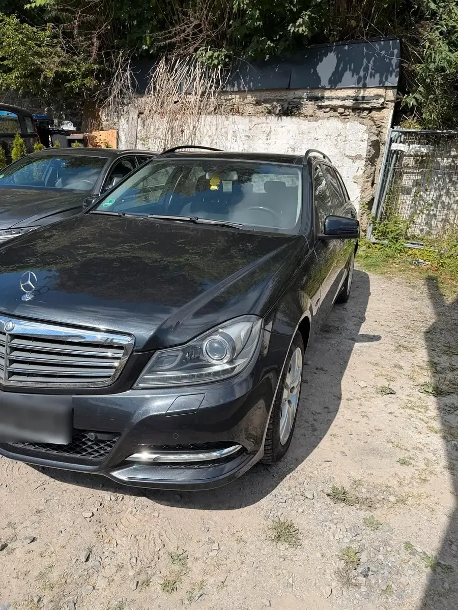 Gebraucht Mercedes C220 170 PS (125 kW) 2011 Schwarz Kombi