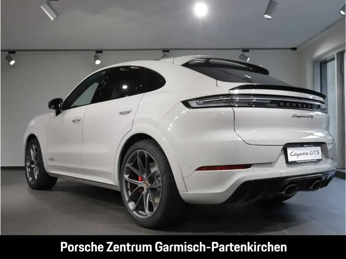 Gebraucht Porsche Cayenne Coupe GTS 500 PS (367 kW) 2026 Kreide SUV