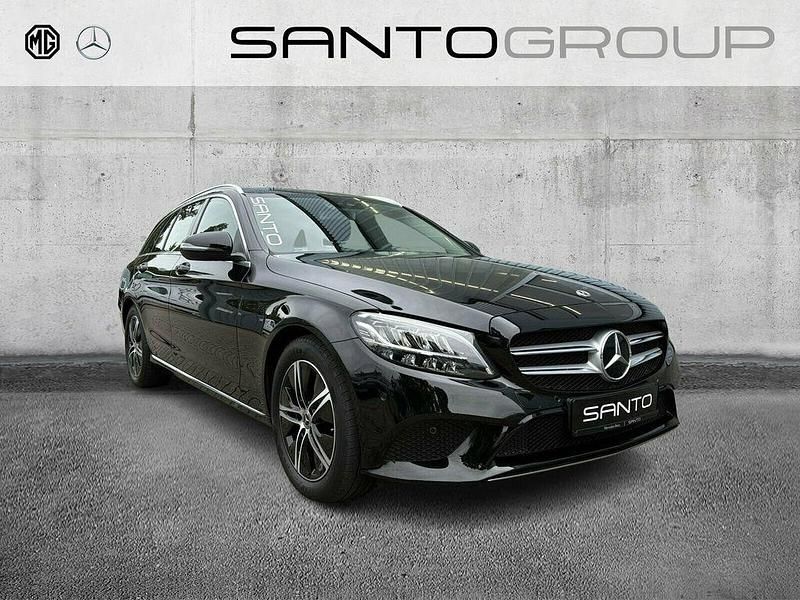 Schwarz Gebraucht 2020 Mercedes C220 Avantgarde Kombi | 29.980 € (Fairer Preis) - Bild 1/4