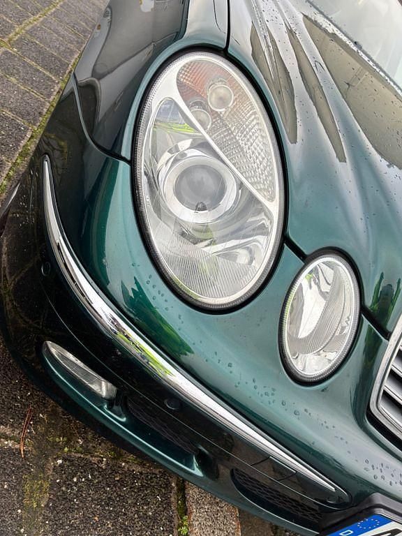 Gebraucht Mercedes E220 Elegance 150 PS (110 kW) 2003 Grün Limousine