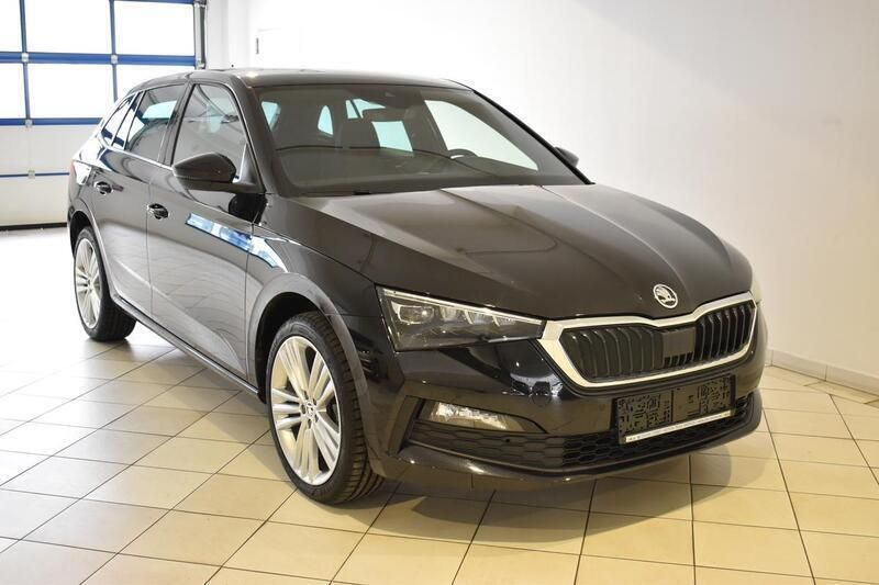 Grau metallic Gebraucht 2023 Skoda Scala Style Kleinwagen | 19.400 € (Etwas zu teuer) - Bild 1/4