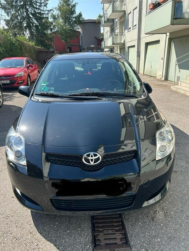 Schwarz Gebraucht 2008 Toyota Auris Executive Limousine | 7.900 € (Teuer) - Bild 1/4