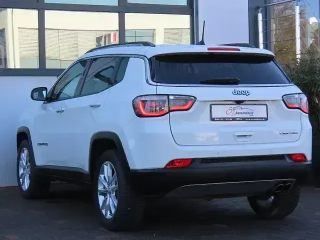 Gebraucht Jeep Compass 150 PS (110 kW) 2021 Grau SUV