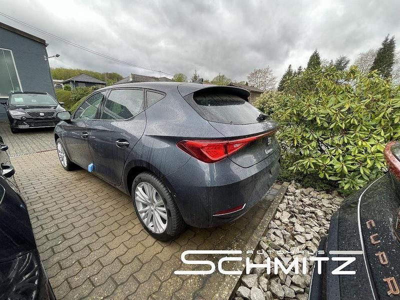 Gebraucht Seat Leon Style 110 PS (80 kW) 2024 Grau Limousine