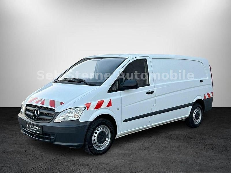 Weiß Gebraucht 2013 Mercedes Vito Van / Kleinbus | 13.554 € (Fairer Preis) - Bild 1/4