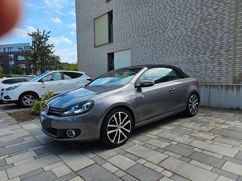 Grau Gebraucht 2014 VW Golf Cabriolet Cup Cabrio | 7.400 € (Guter Preis) - Bild 1/4