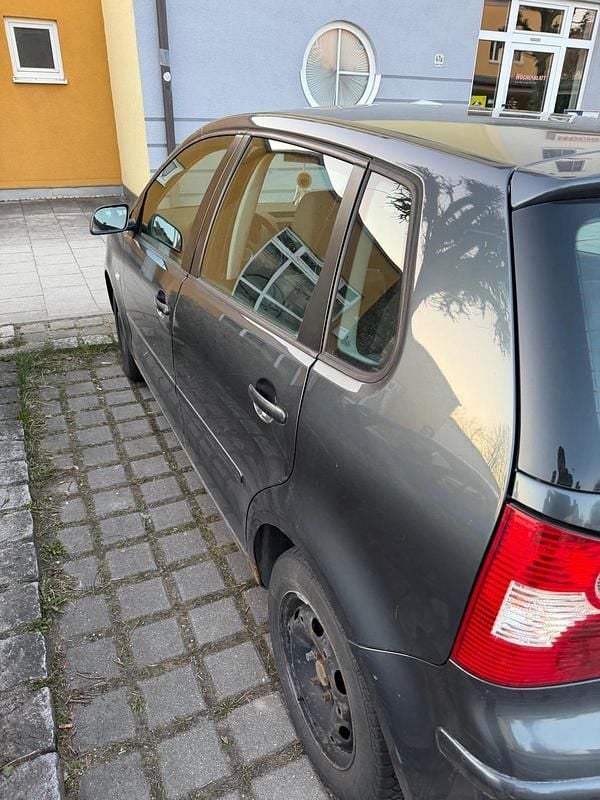 Gebraucht VW Polo 75 PS (55 kW) 2004 Grau Kleinwagen
