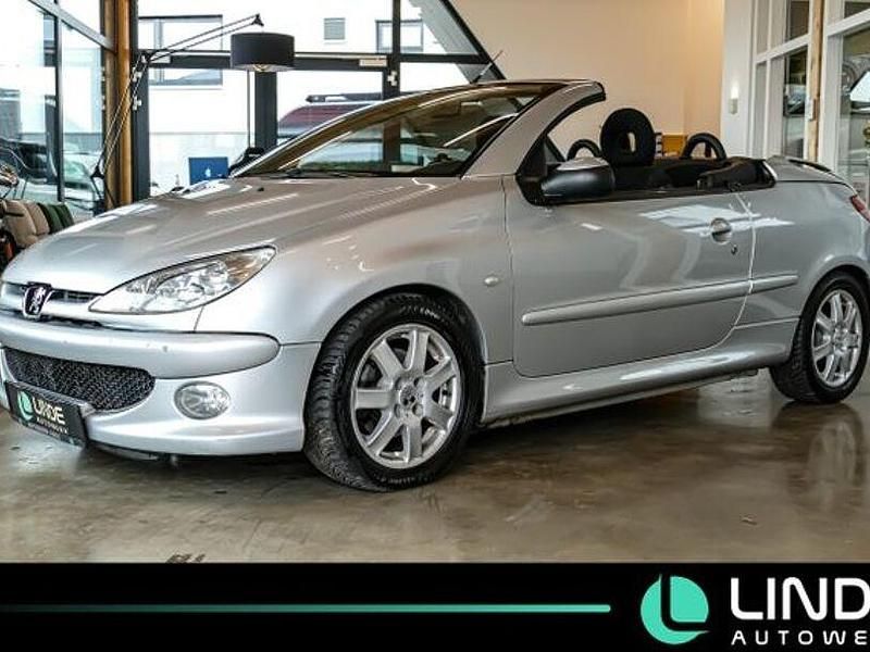 Grau Gebraucht 2003 Peugeot 206 | 1.900 € (Fairer Preis) - Bild 1/4