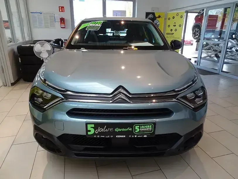 Gebraucht Citroën C4 Feel 131 PS (96 kW) 2023 Blau Limousine