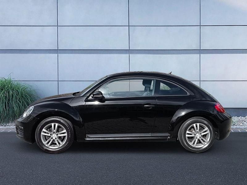 Gebraucht VW Beetle Basis 105 PS (77 kW) 2016 Schwarz Kleinwagen