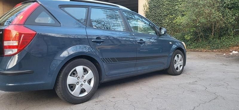 Second-hand Kia Ceed 116 CP (85 kW) 2011 Hatchback
