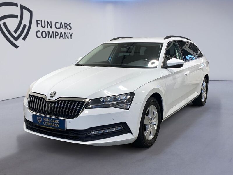 Weiß Gebraucht 2022 Skoda Superb Ambition Kombi | 21.250 € (Fairer Preis) - Bild 1/4
