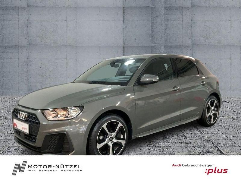 Chronosgrau metallic Gebraucht 2024 Audi A1 Sportback S-Line Kleinwagen | 25.530 € (Etwas zu teuer) - Bild 1/4